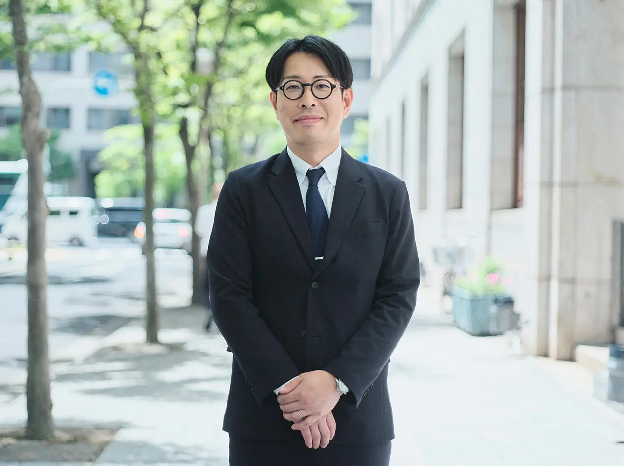 笑顔の代表税理士倉山数正